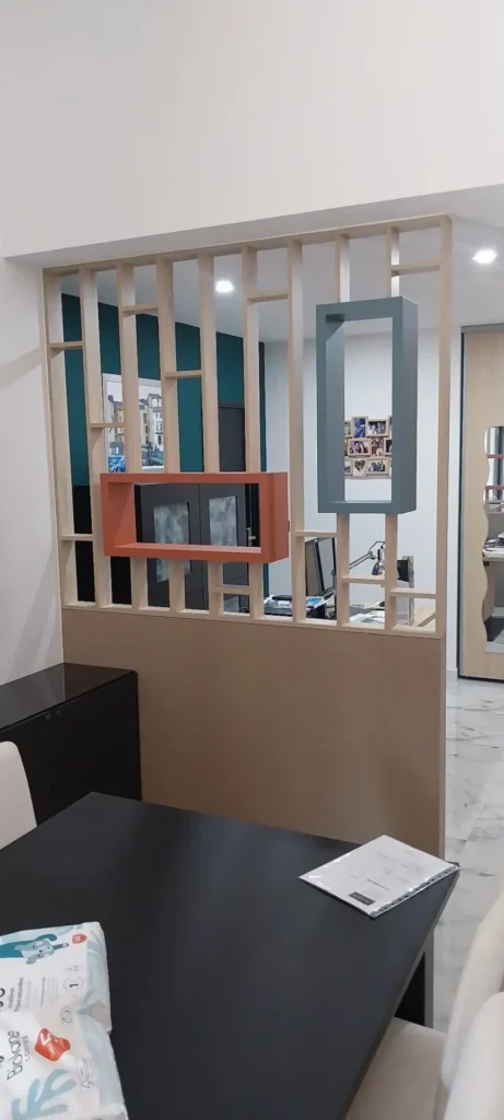 Crea Cuis'In - Aménagement intérieur sur mesure : comment structurer vos espaces avec élégance - Création de cuisines, salles de bains, meubles sur mesure Crea Cuis'In Narbonne création claustra réel vue 2